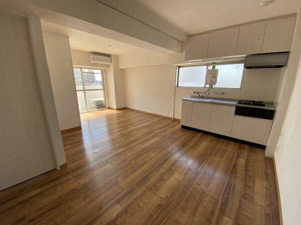 ハッピーコート駅南大路の物件内観写真